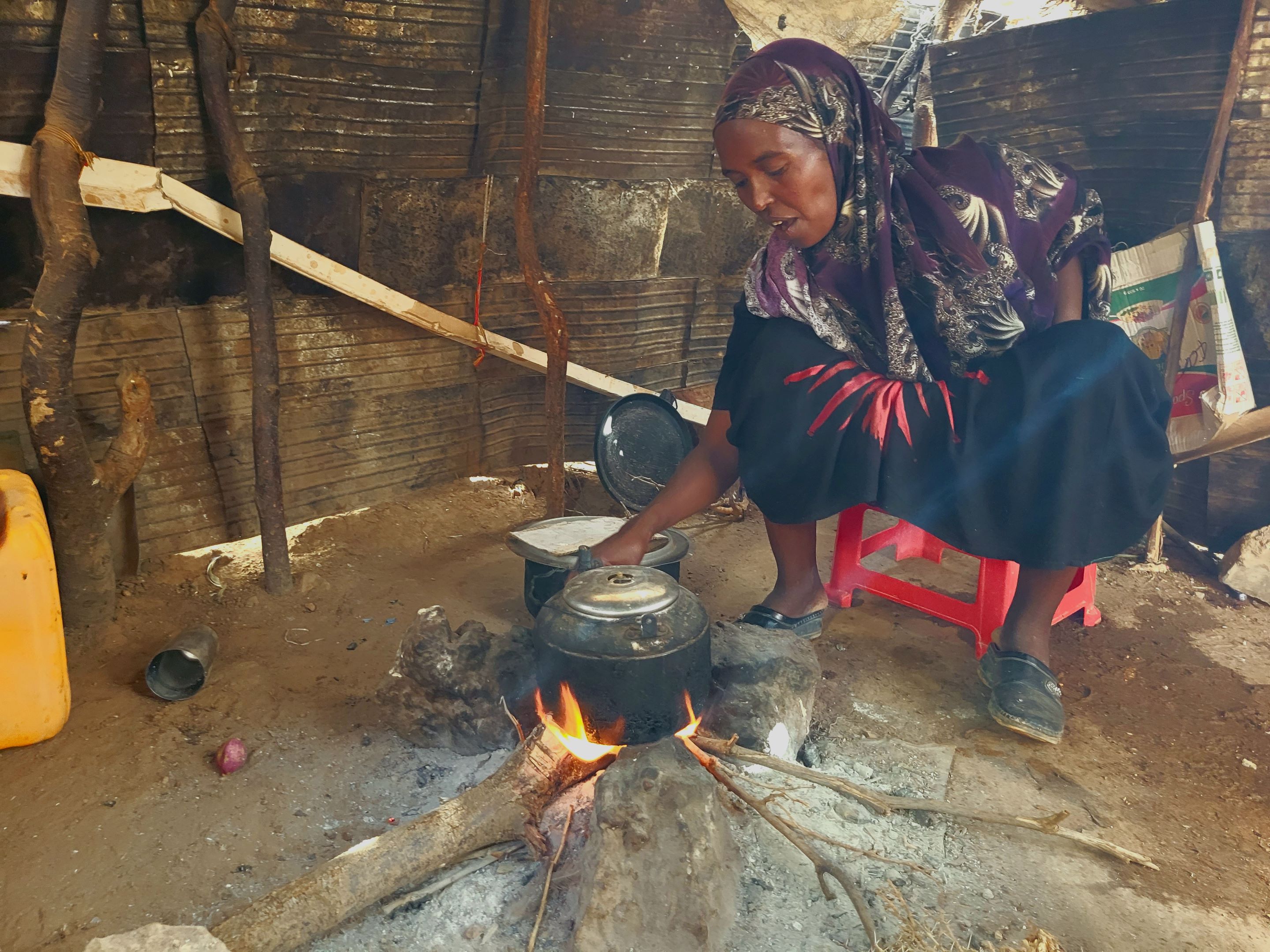 92138_2022_Somalia_Asha_Cooking
